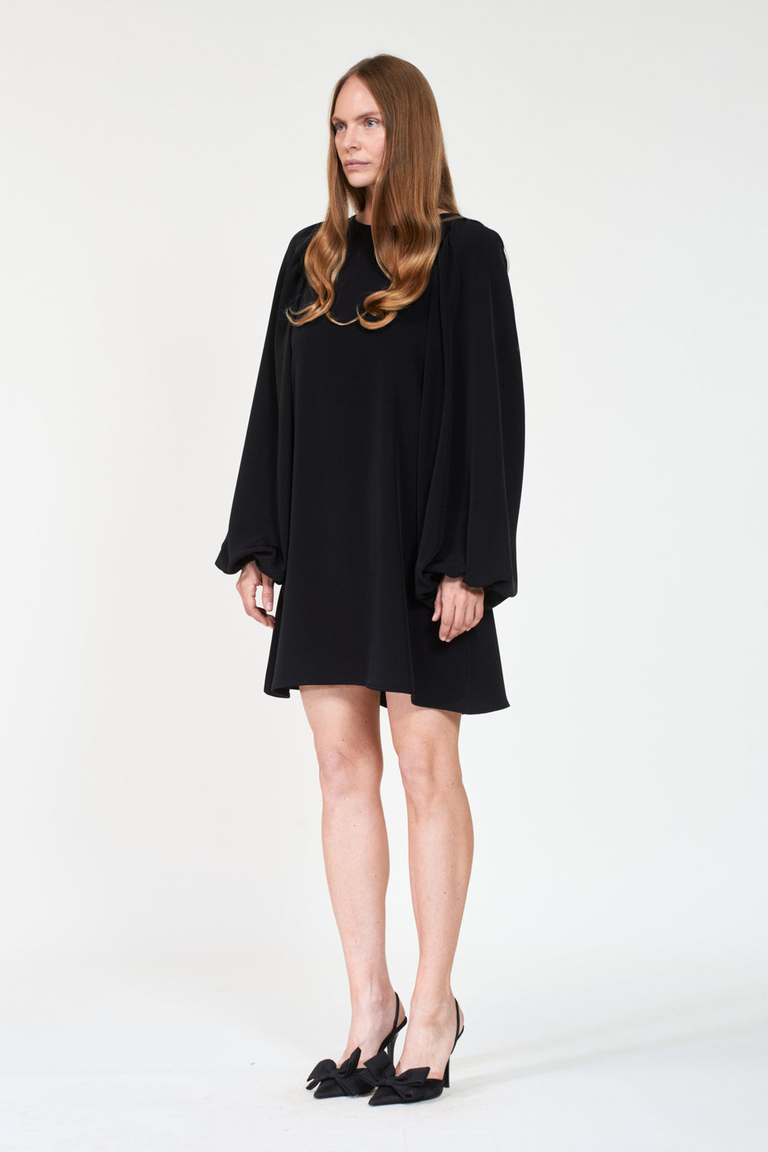VALERIA Crepe  Black