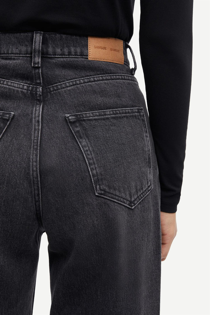 Rebecca Jeans 14605  Black Blizzard