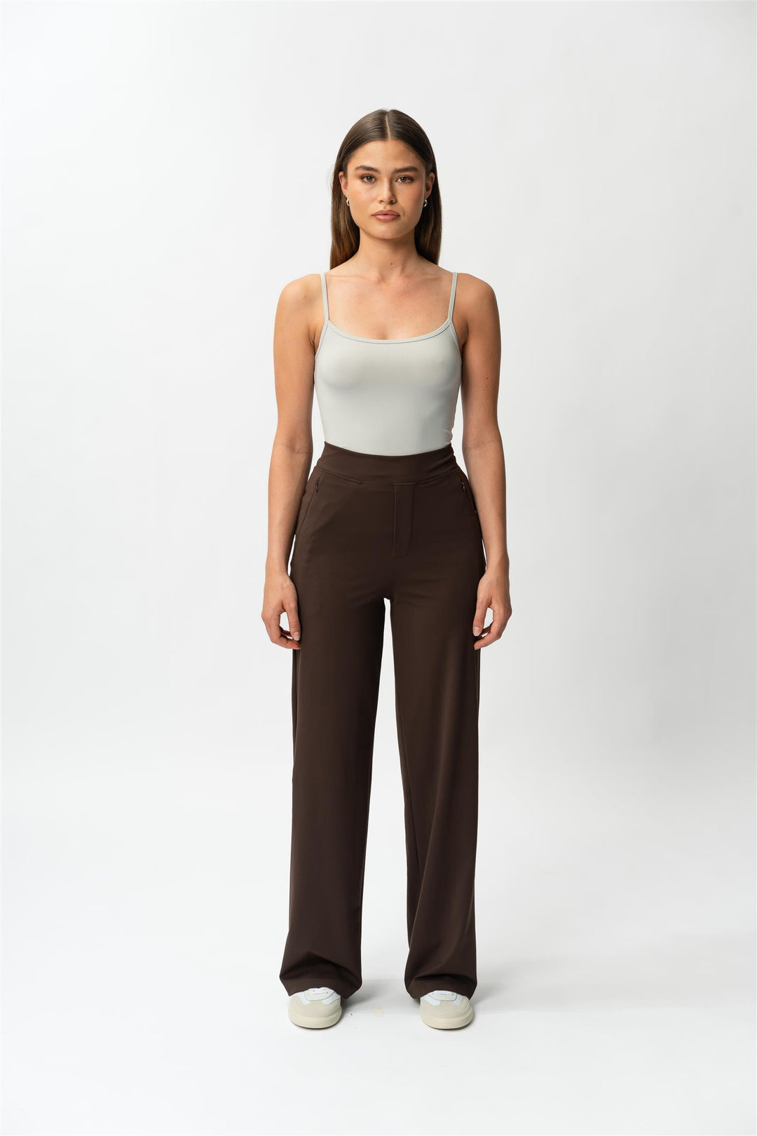 ASANA RELAXED STRAIGHT PANT  Dark Brown