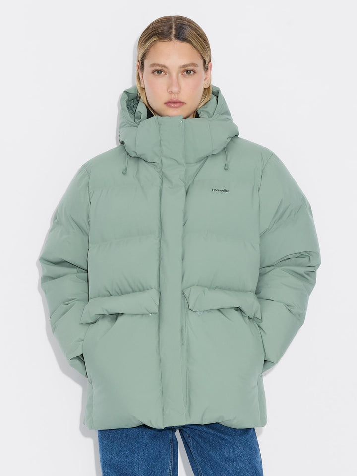 Besseggen Down Jacket  Green