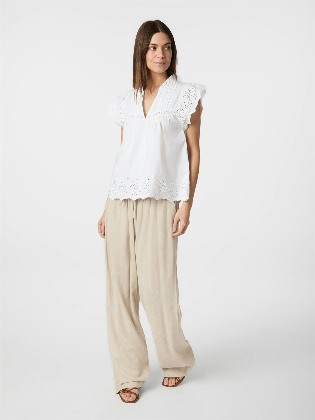 KYOTI EMBROIDERY TOP  White