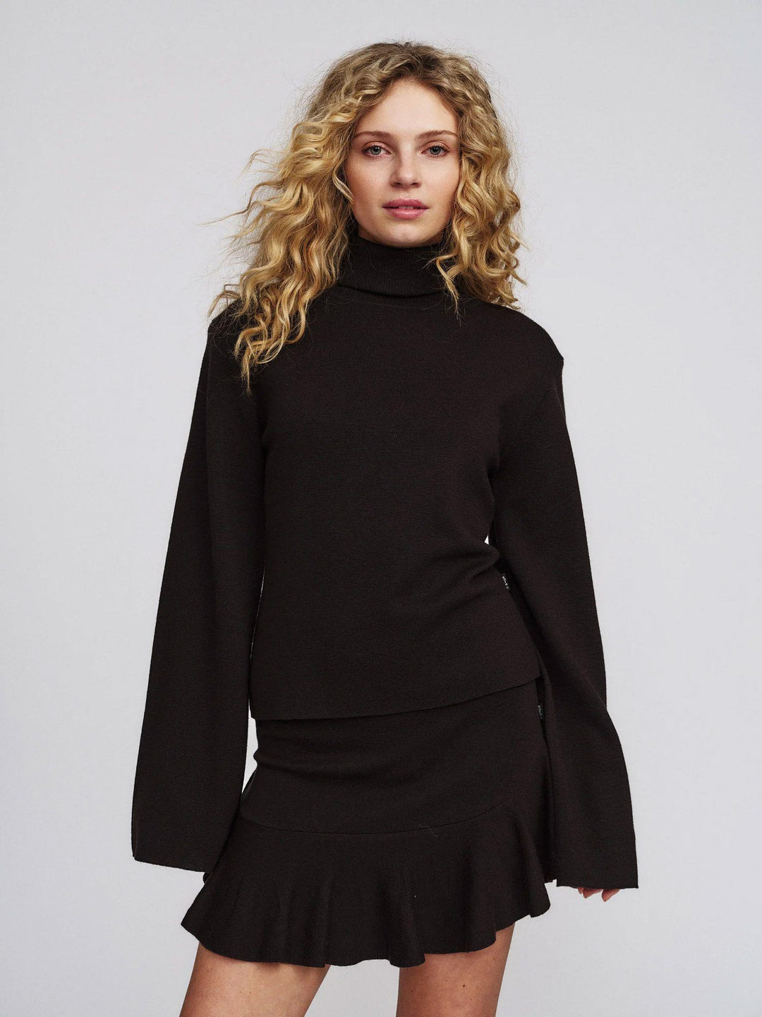 Poneh Merino Sweater  Dark Brown