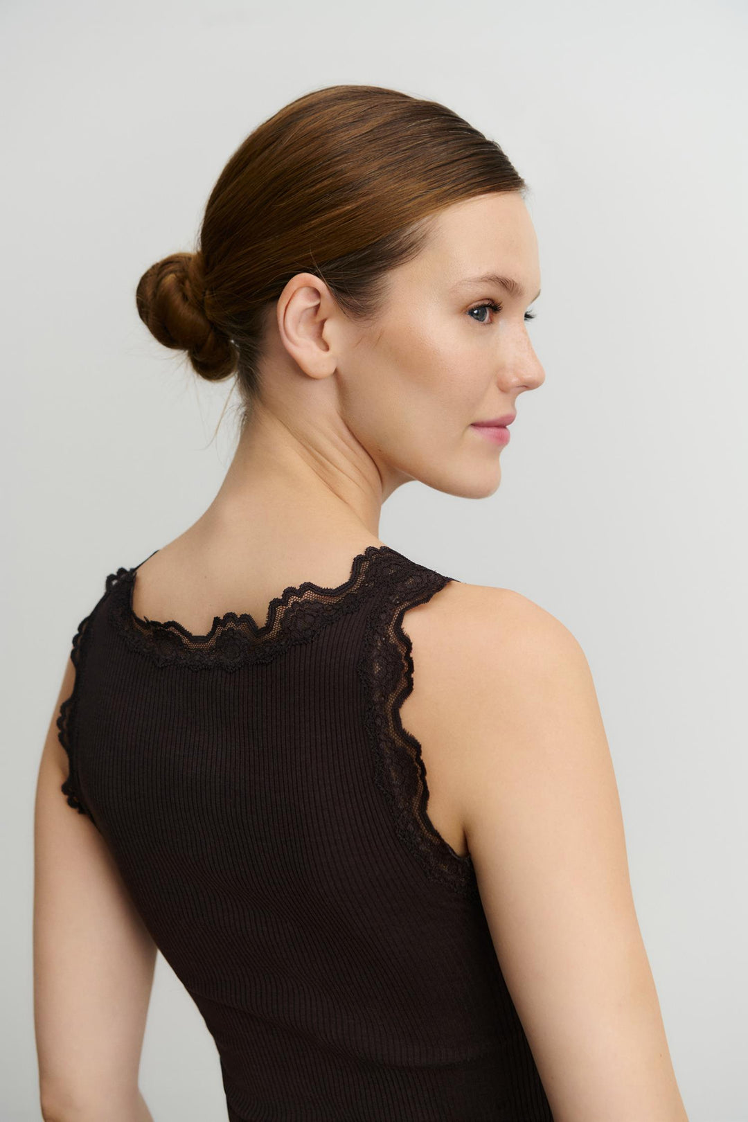 RWBabette SL U-neck Lace Top  Ganache