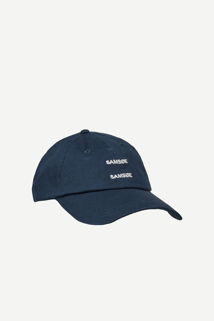 Saaddie Cap 14689  Salute