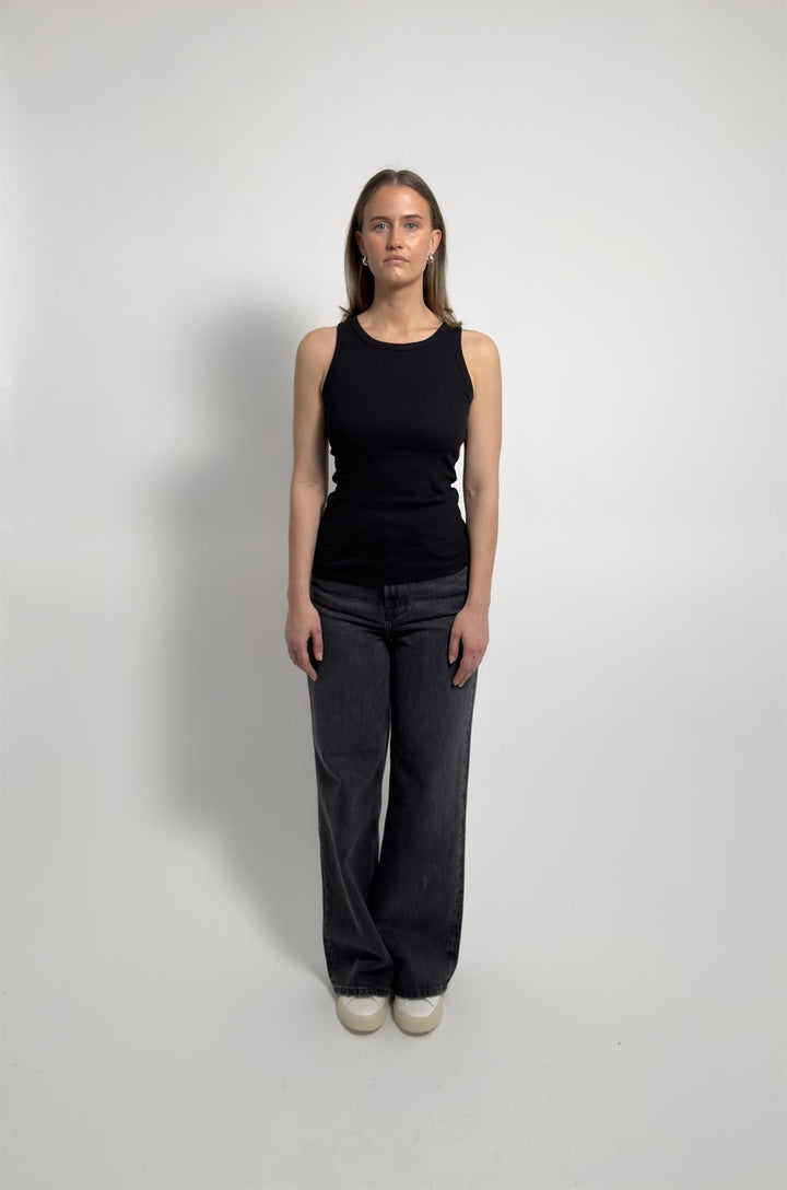 Alexo Tank  Black