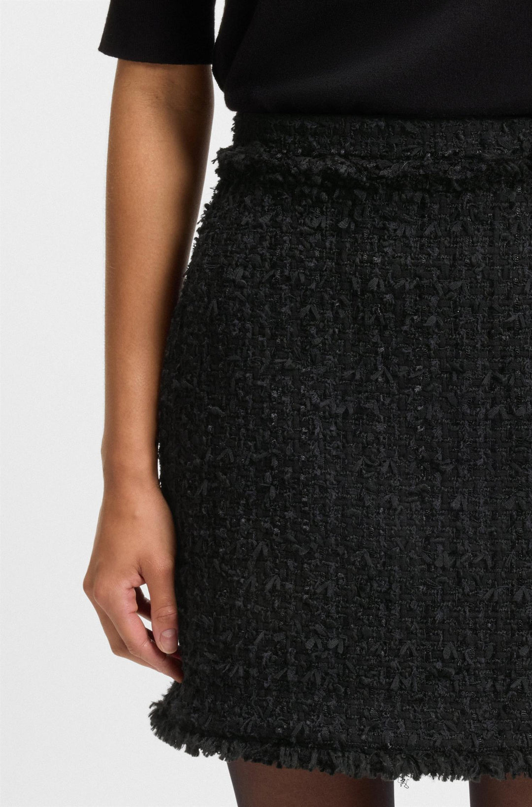 VOKILA  Black