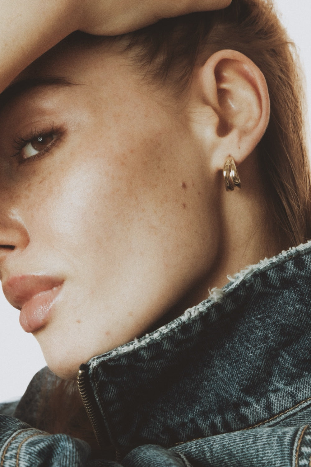 The Curved Hoops  Gold
