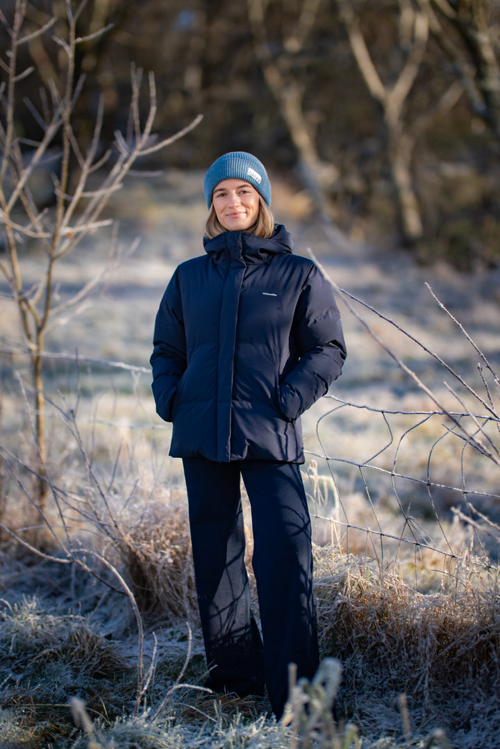 Besseggen Lt Short Jkt  Dk. Navy