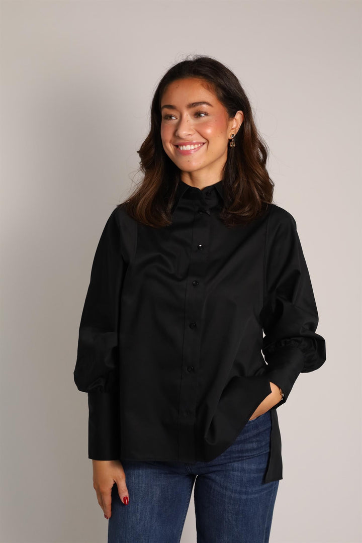 Anne Solid Black