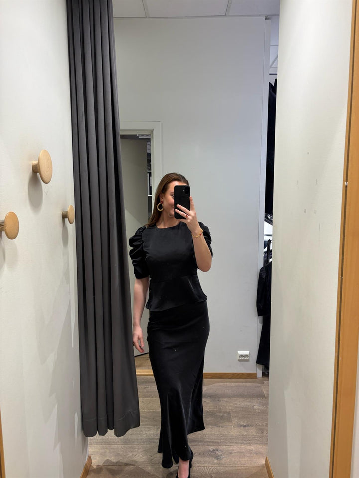 Viso Heavy Sateen Bedaz Skirt  Black