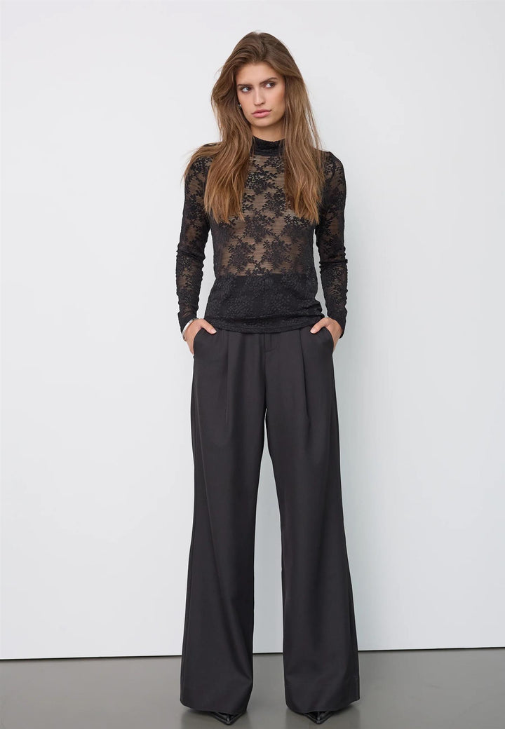 BirtaCC Turtleneck Blouse Black
