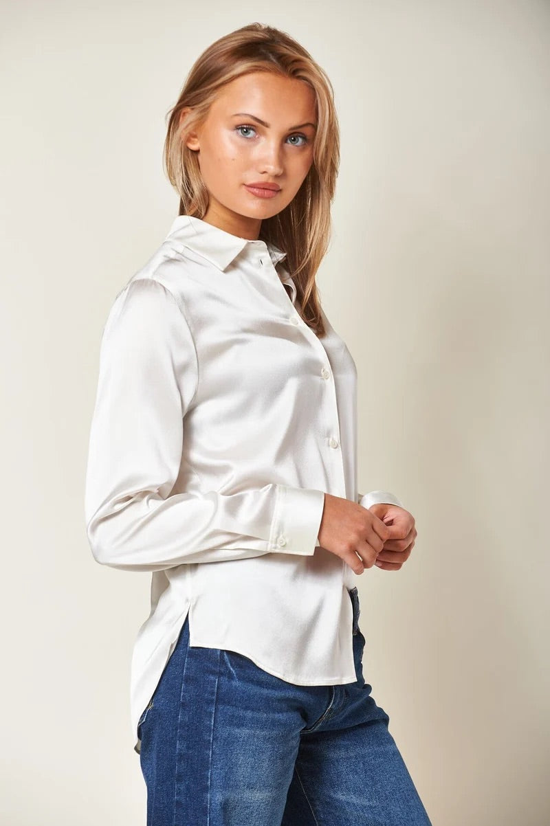 Alba  White