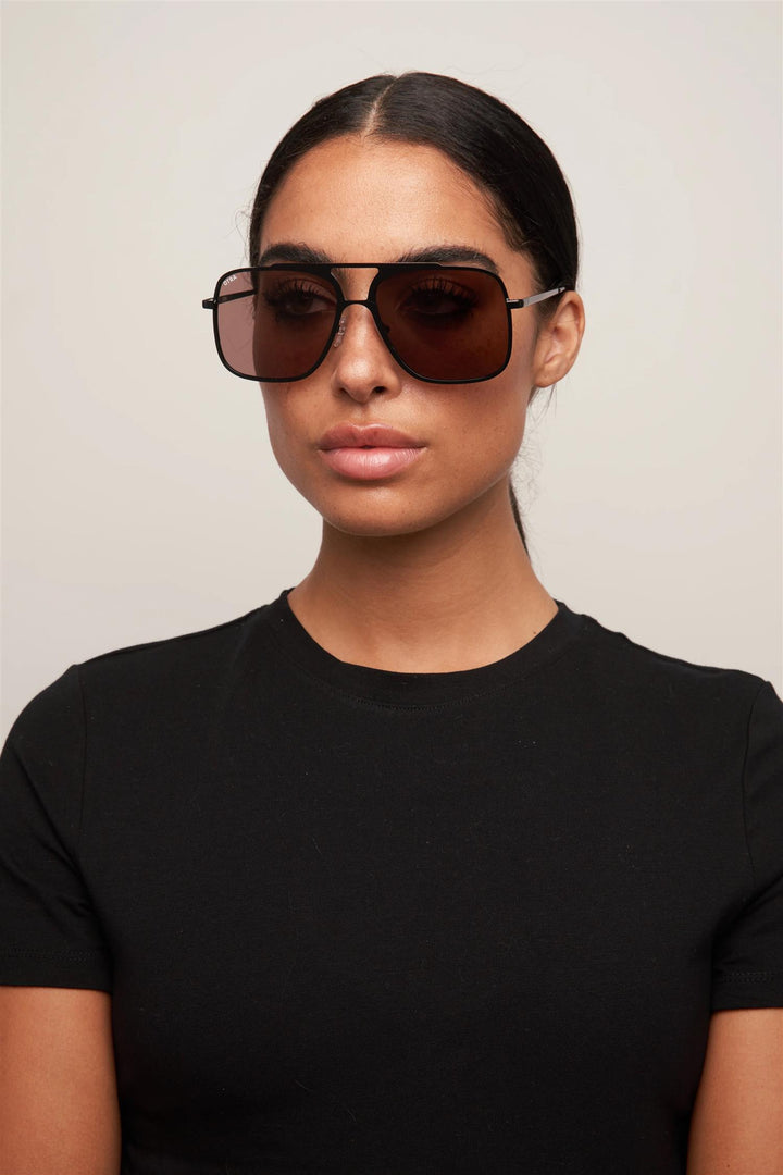 BODIE  Black/Smokey Brown