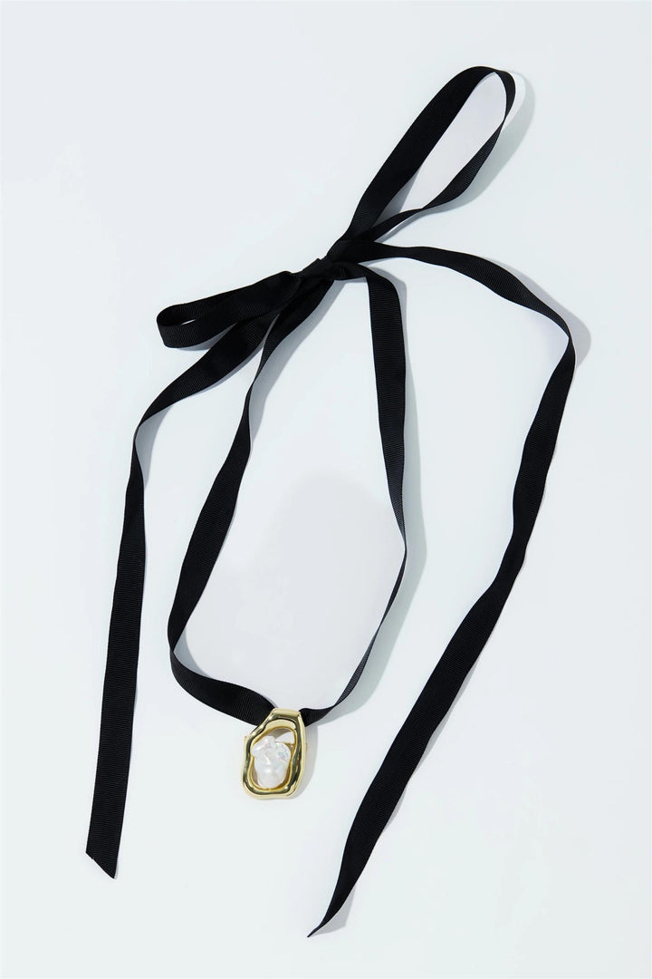 Rina Brooch  Gold