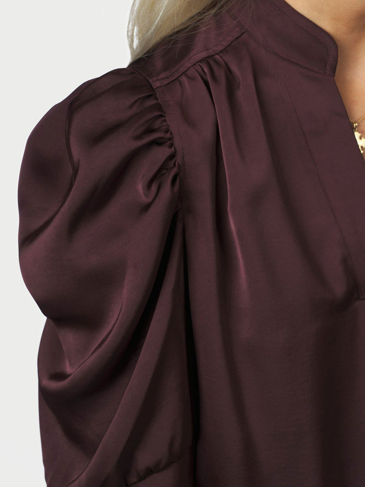 Roella Heavy Sateen Blouse  Burgundy