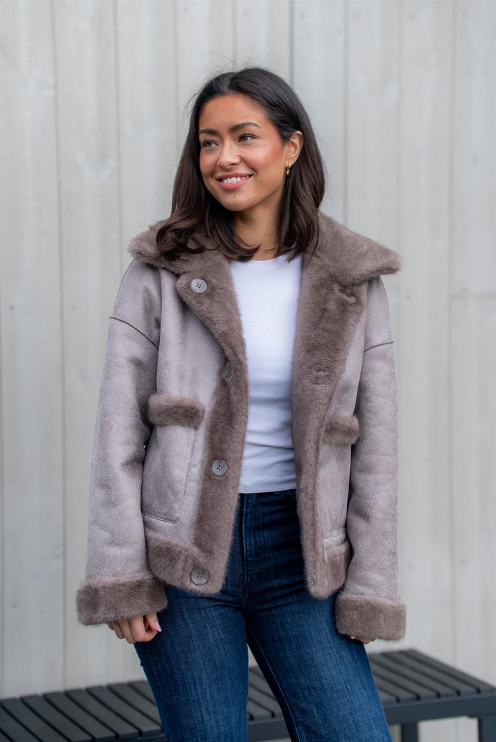 Faje Faux Mink  Pepple