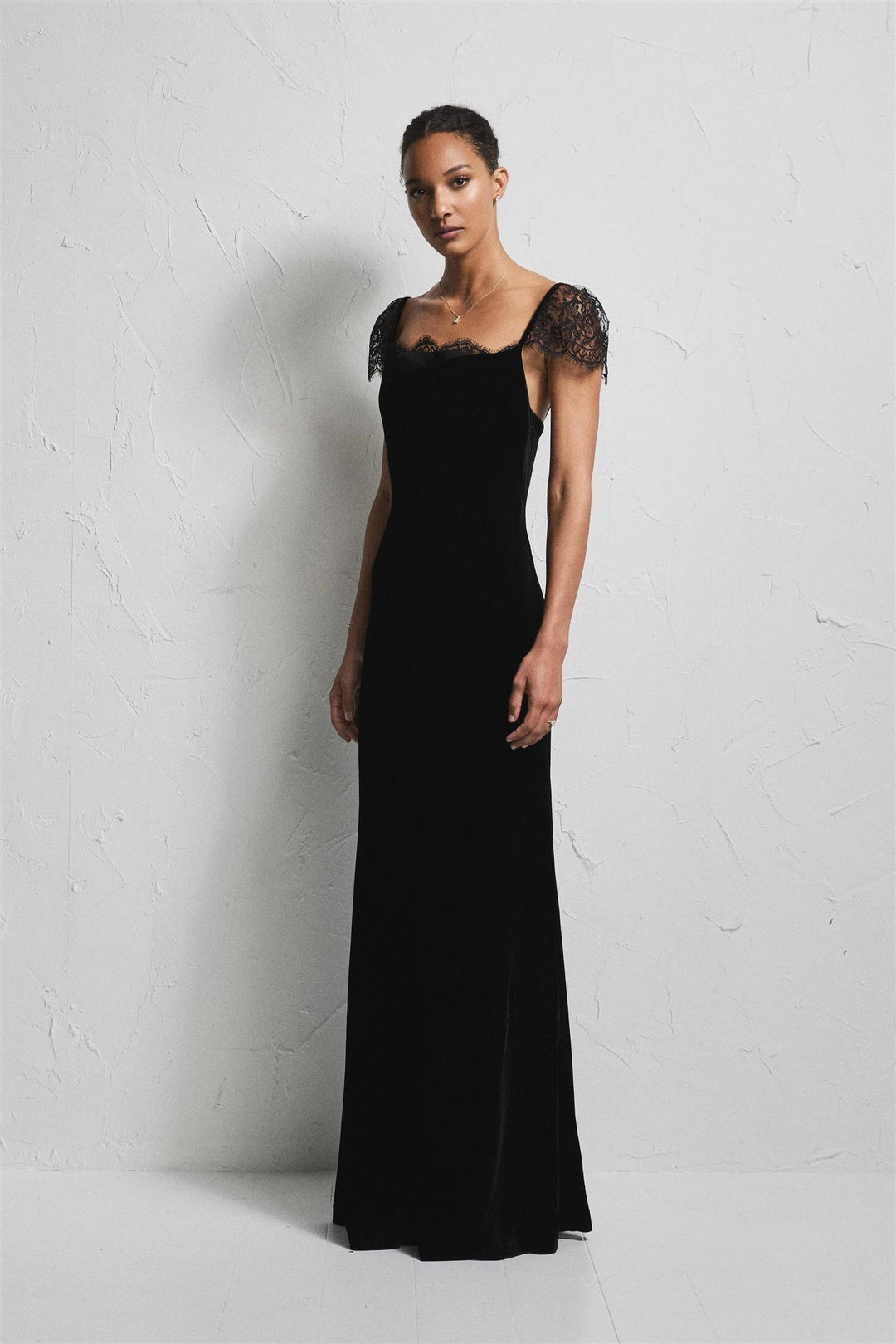 SCORPIO  Black