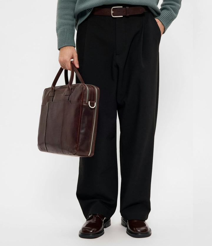 VADSTENA  Dk.Brown