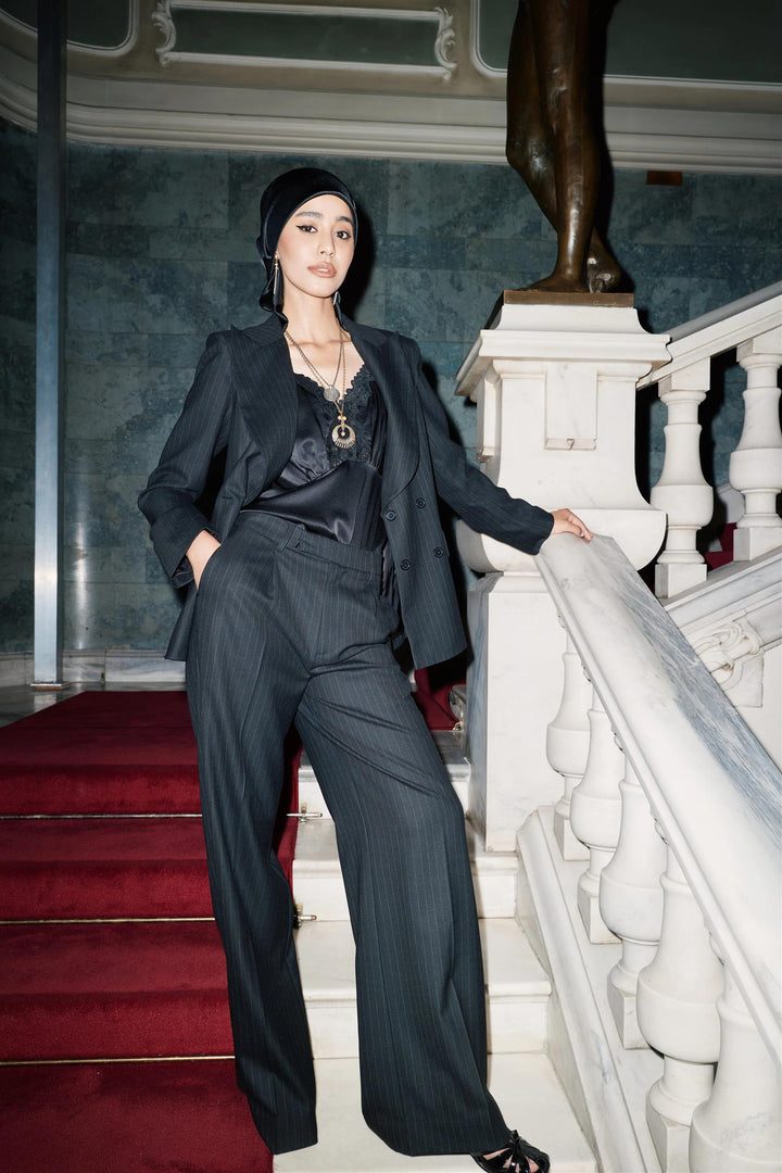 BILLIE PINSTRIPE  Black