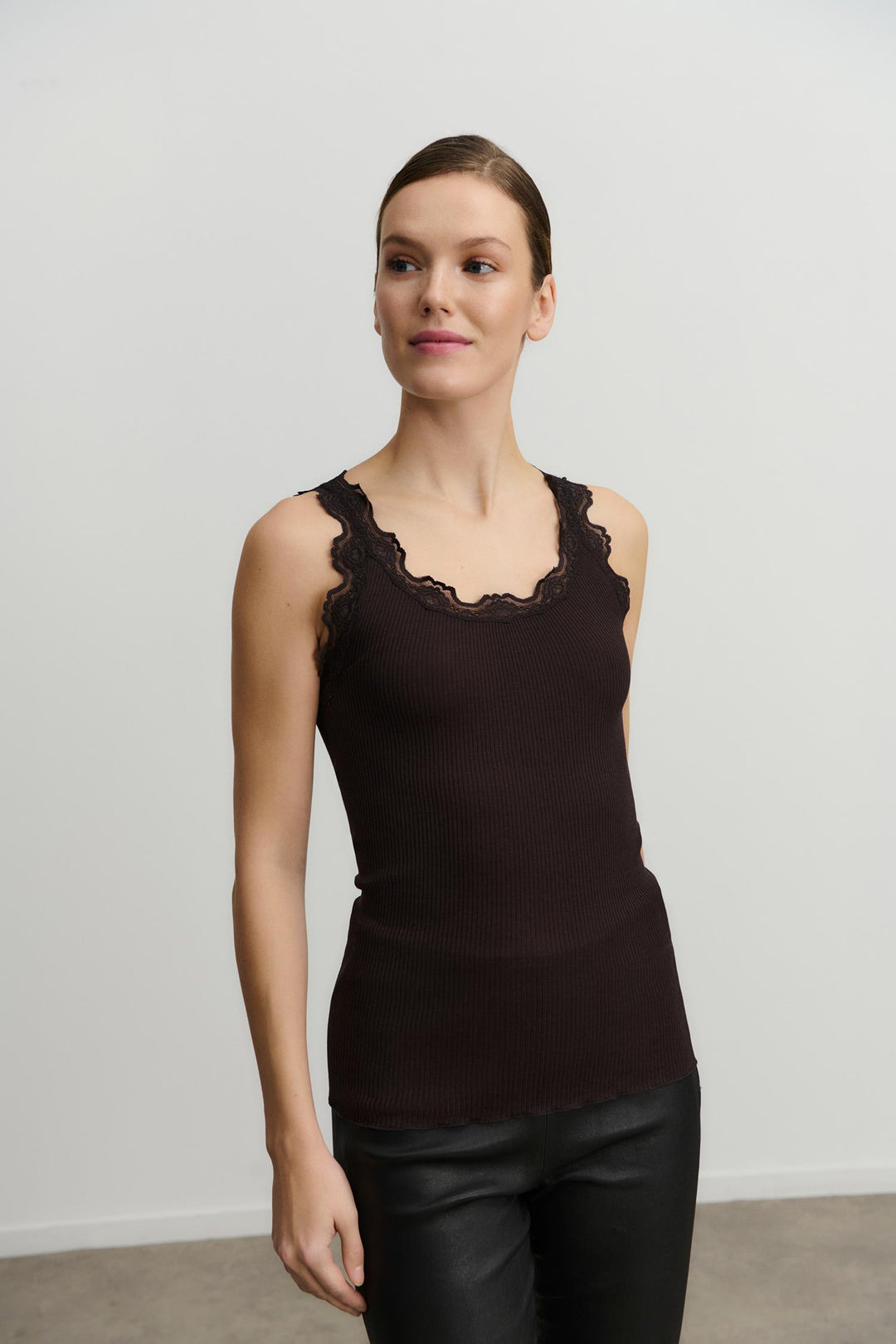 RWBabette SL U-neck Lace Top  Ganache