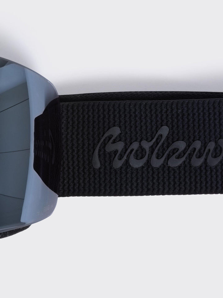 Connor X Holzweiler  Black