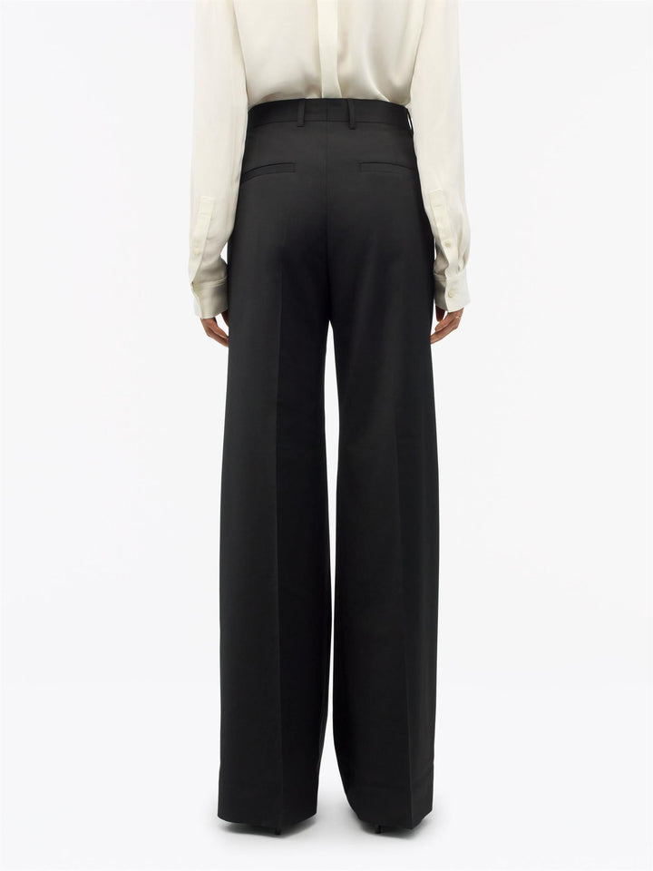 Irit  Black