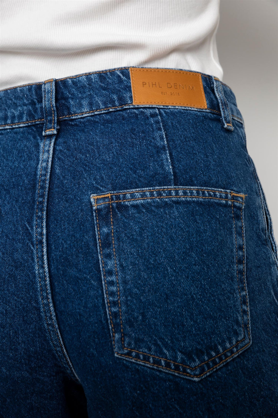 Jason Shorts  Washed Dark Blue