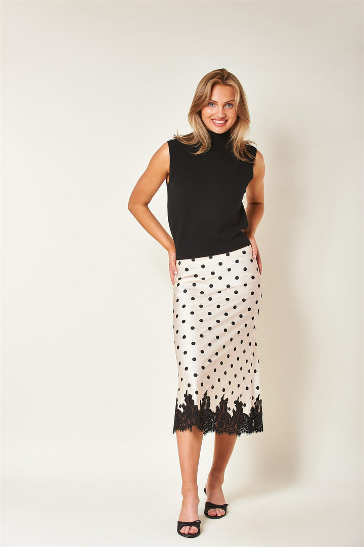 Lynne  Black Polka Dot