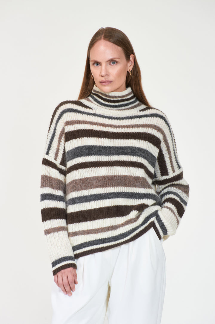 STELLAR  Offwhite/Brown