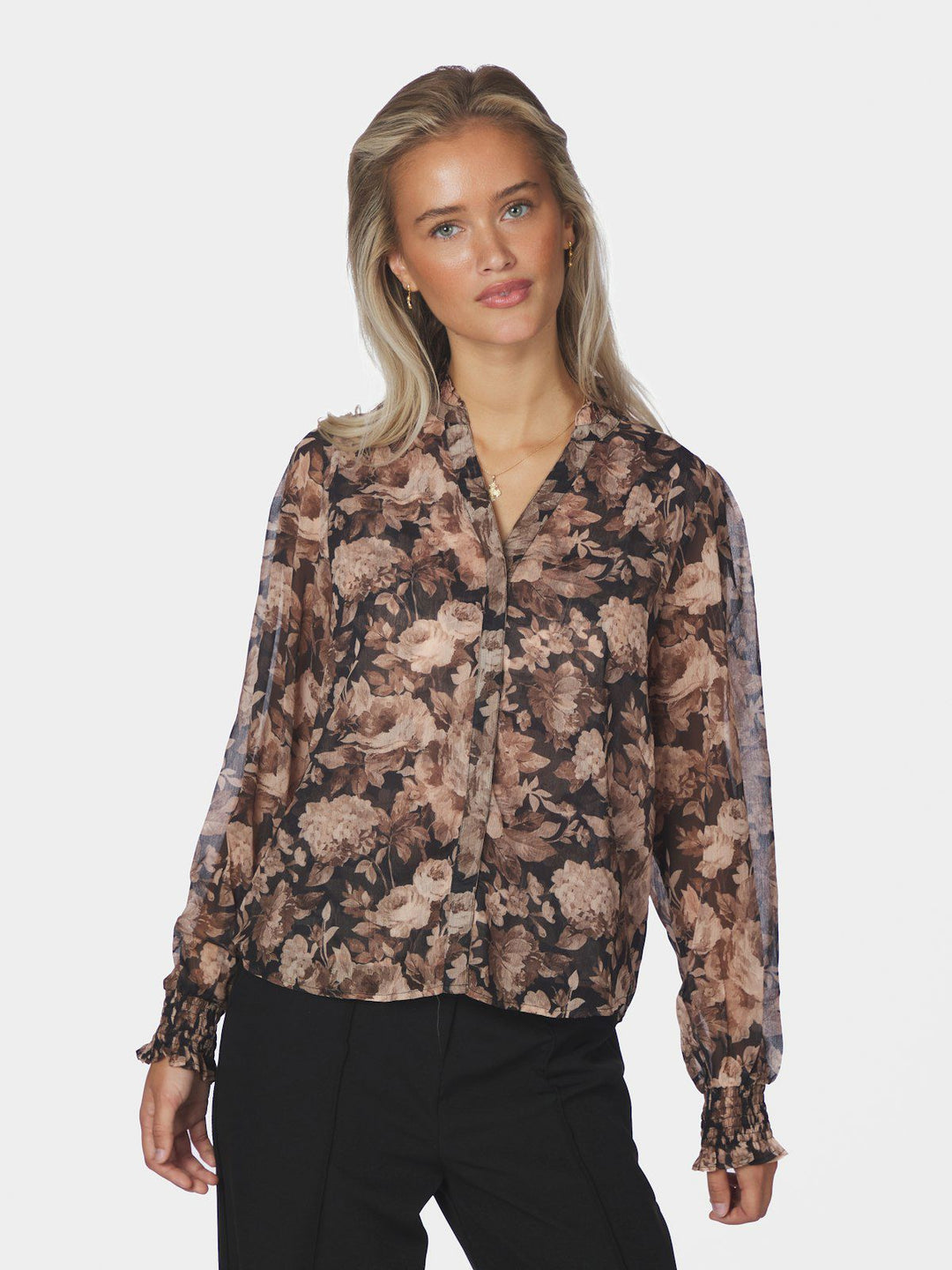 Delsie Vintage Flower Shirt Black Sand