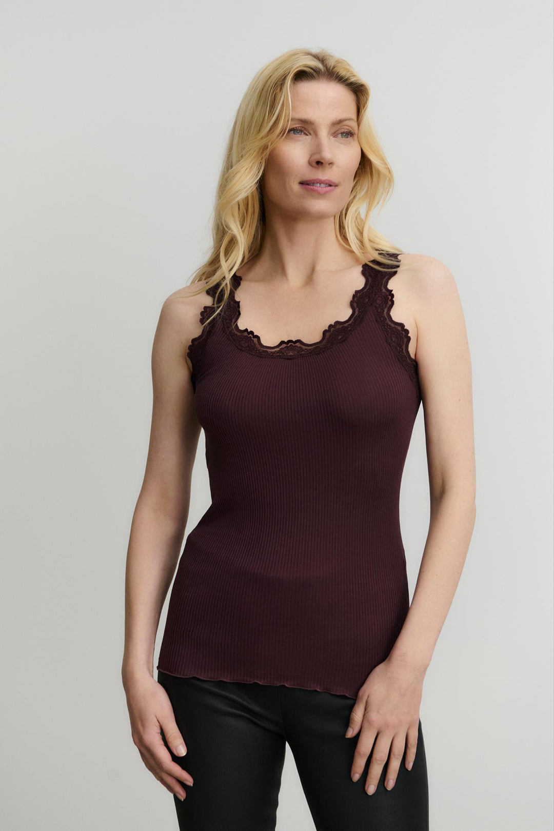 RWBabette SL U-neck Lace Top  Fudge