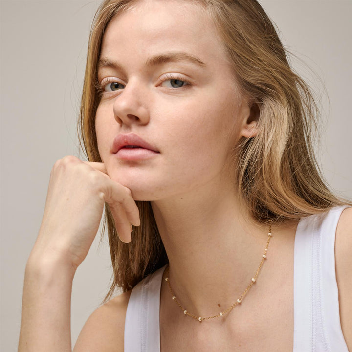Necklace, Lola Bold  Daisy