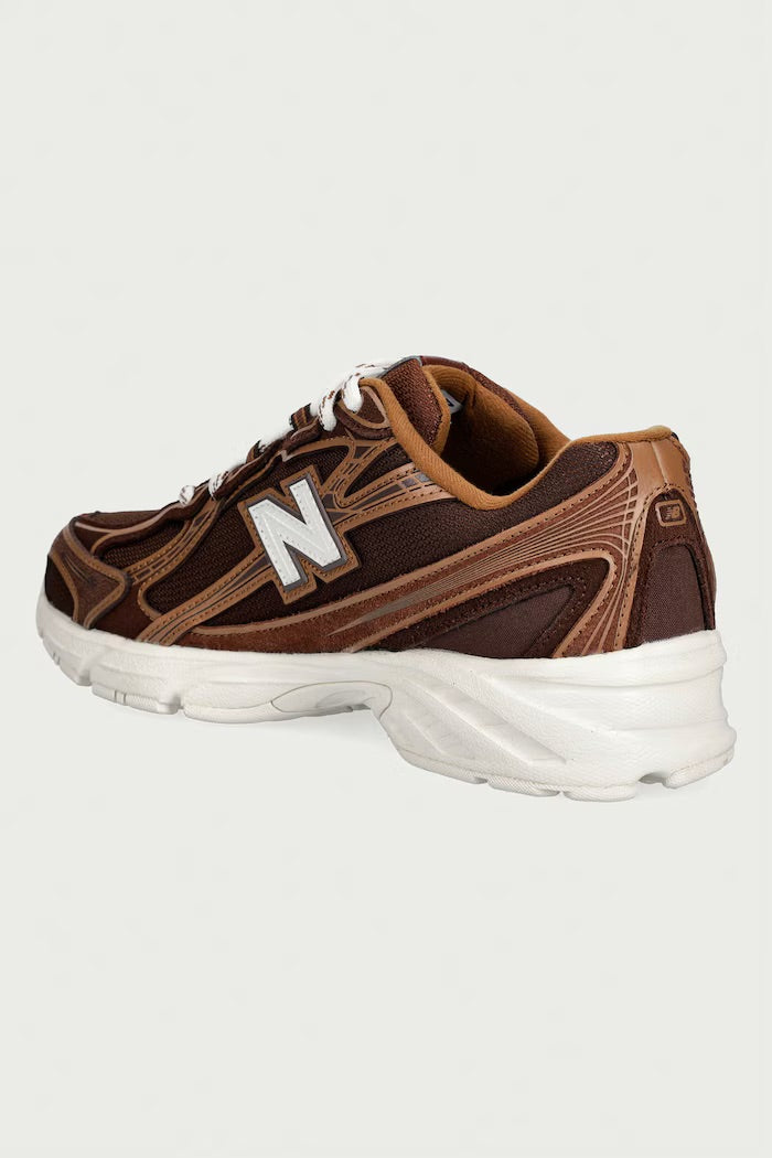 New Balance 740  Pumpernickel