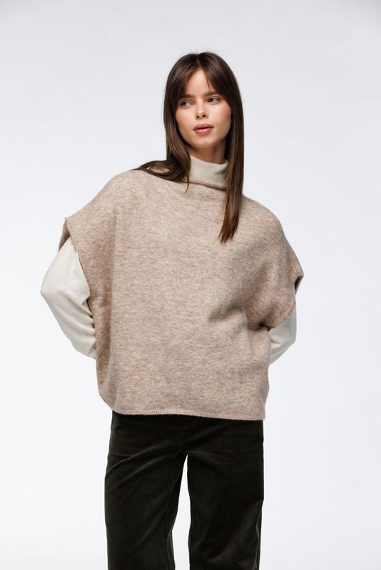 OTTILLIE TOPP  Sand