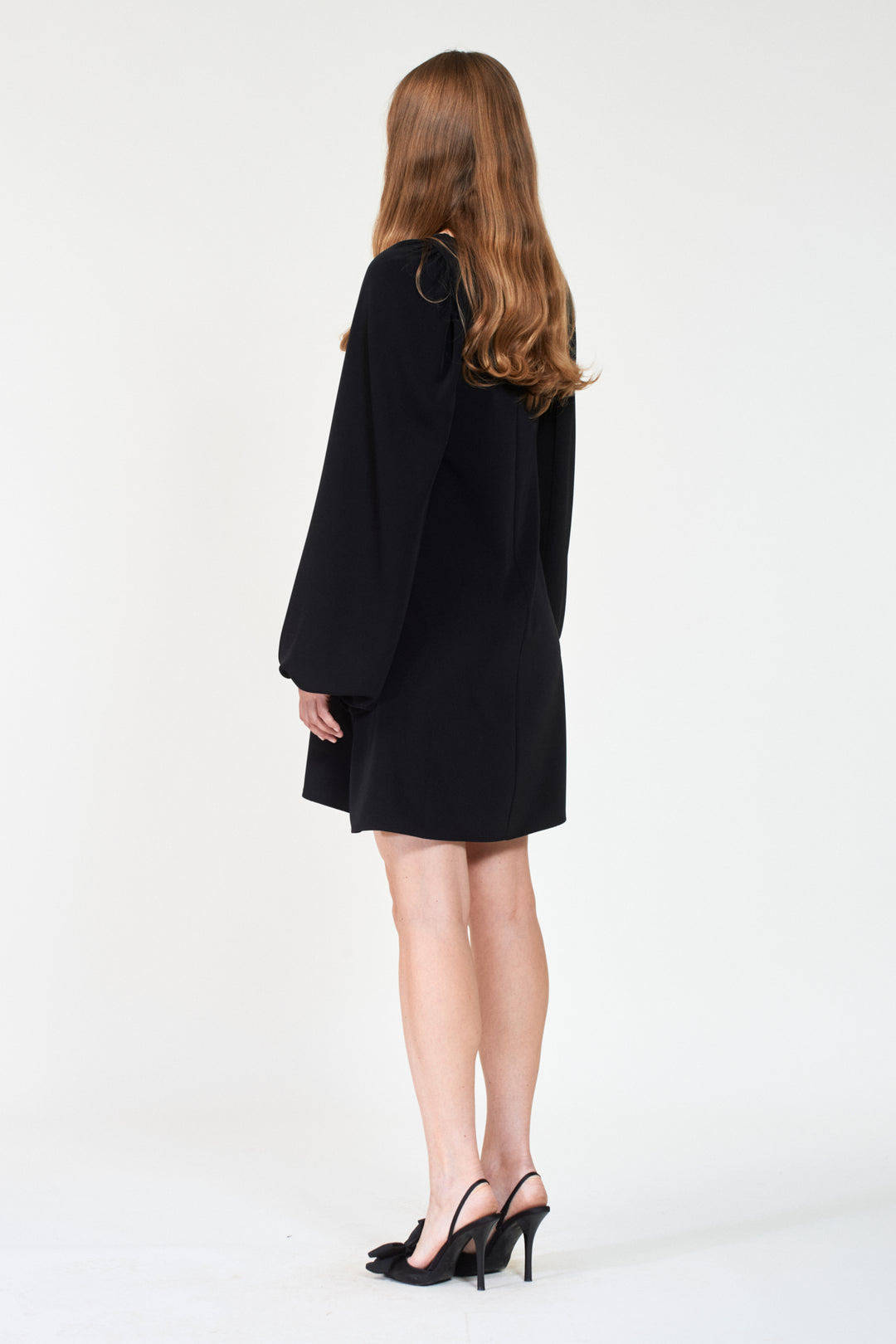VALERIA Crepe  Black