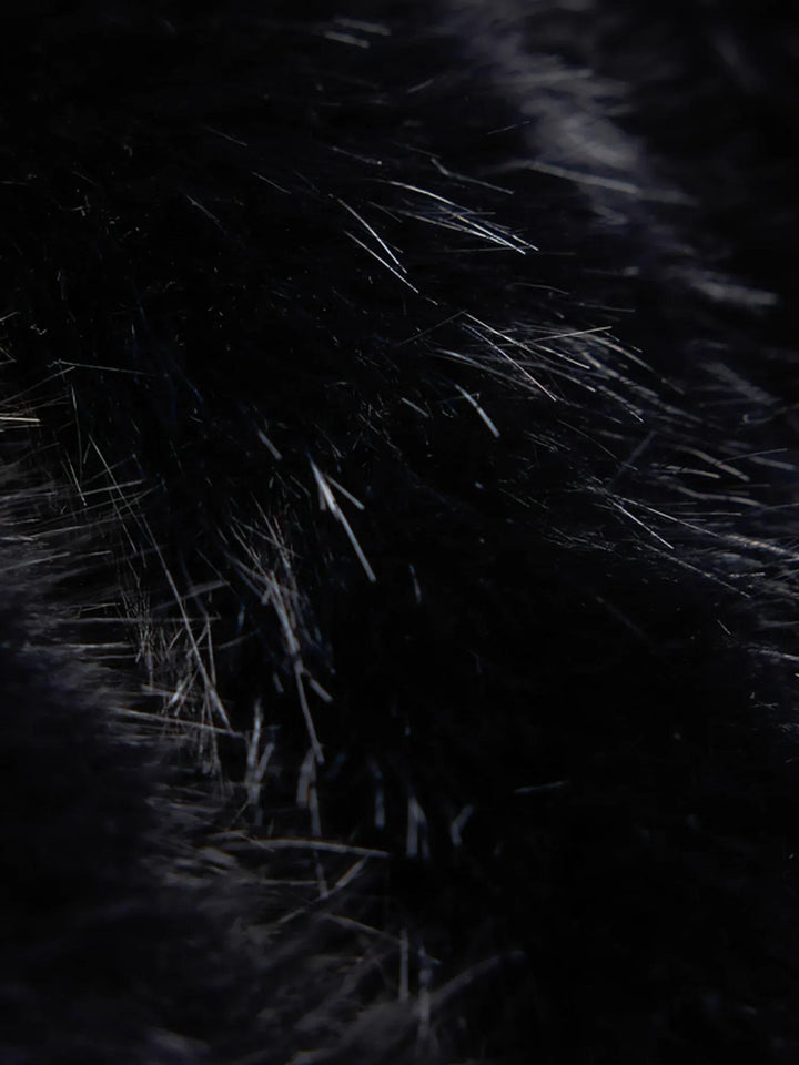 Izaya Fake Fur Cape Black