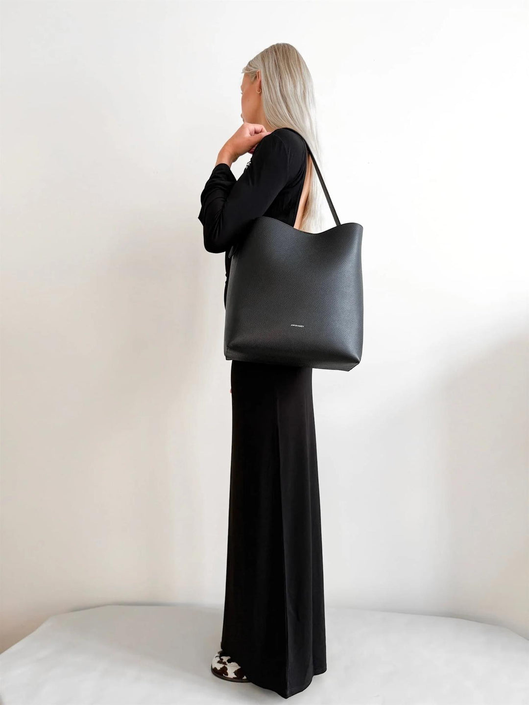 NAOMI MEDIUM  Black