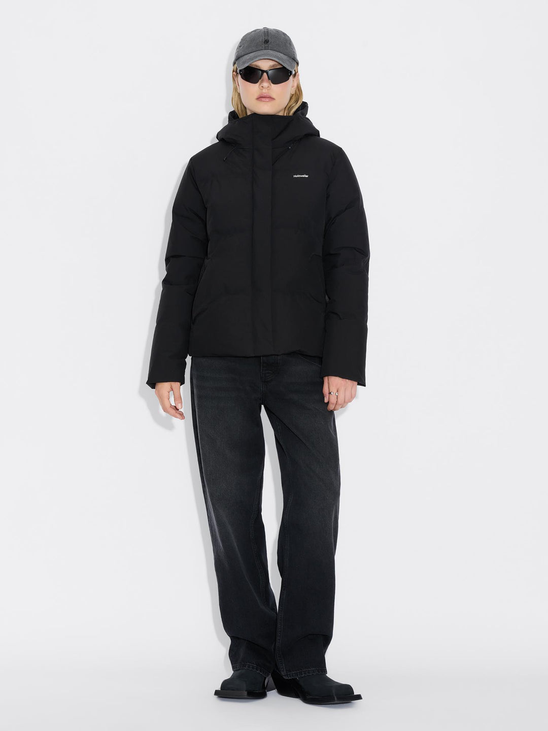 Besseggen Lt Short Jkt  Black