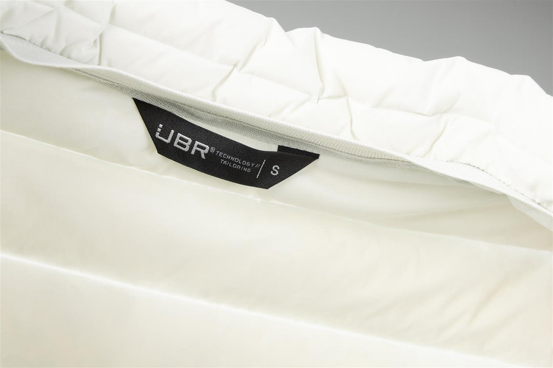 W Sirius Vest  Chalk