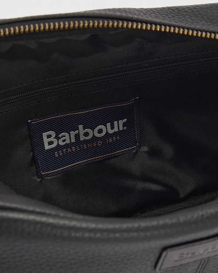 Barbour High Leather Washbag  Black