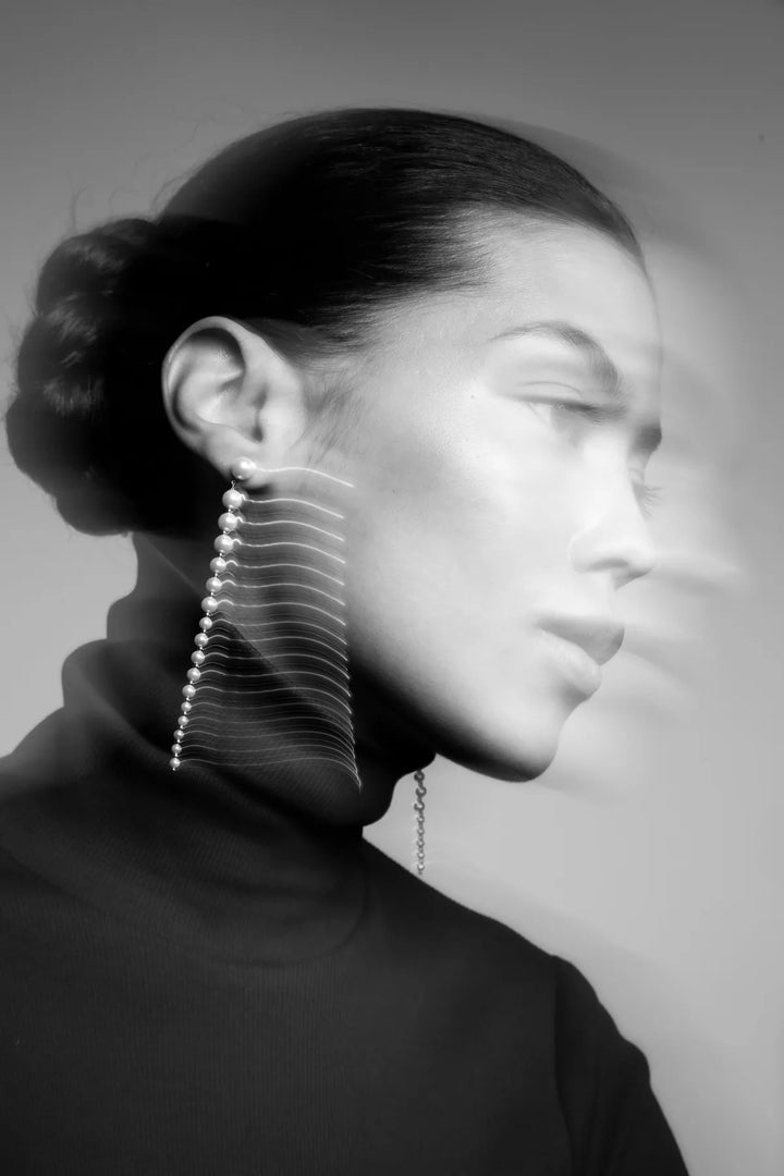 The Long Pearl Earrings  Cream