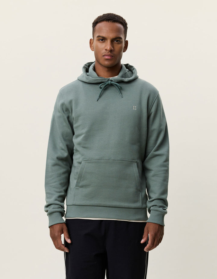 Core seasonal hoodie Laurel Wreath Green