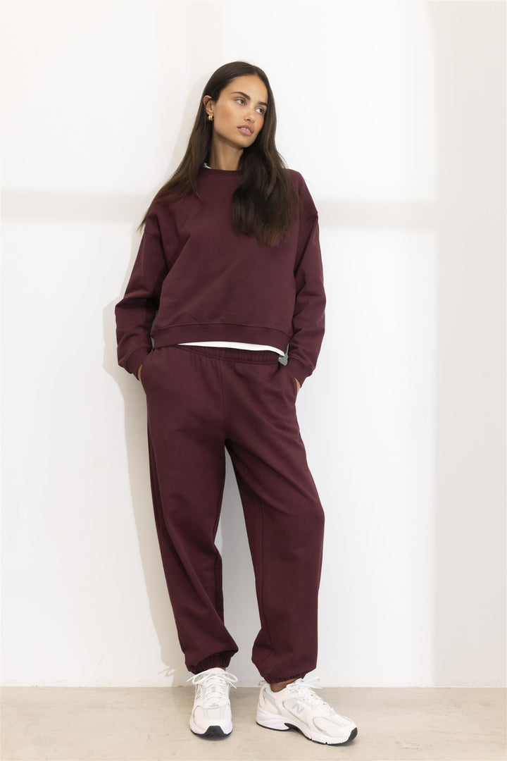 Mila Sweatpants  Deep Plum