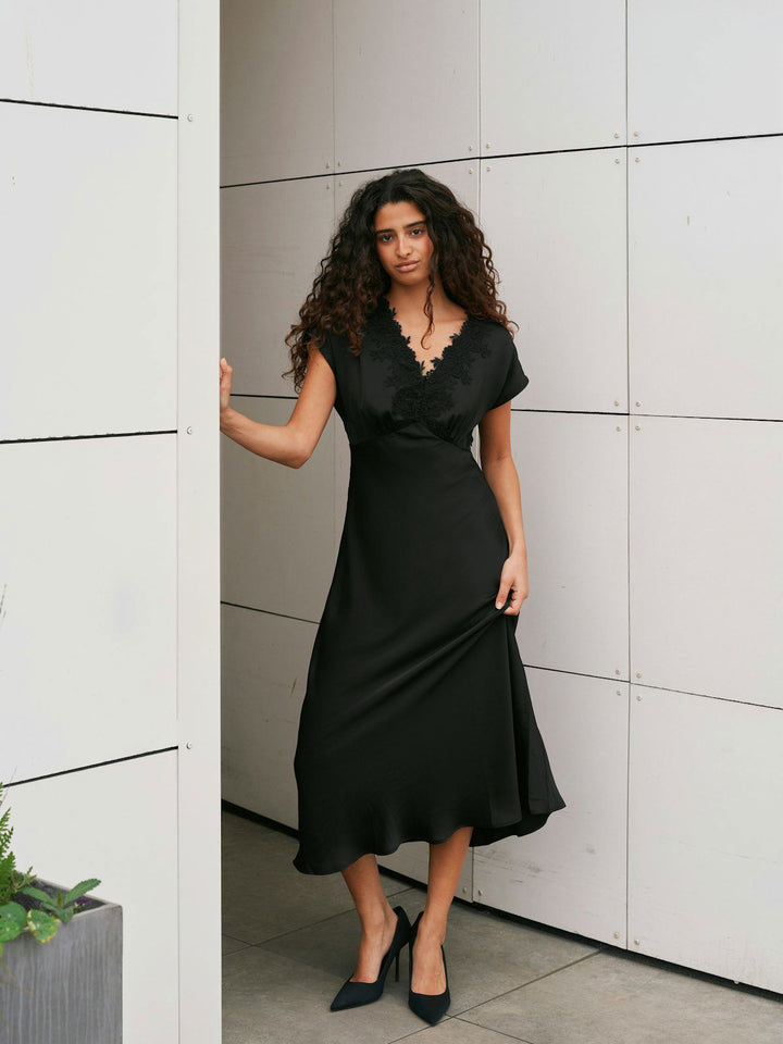 Clarita Drapy Sateen Dress Black