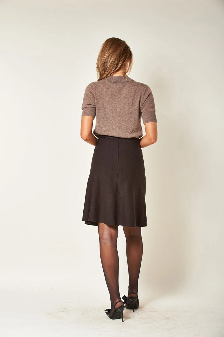 Lena  Dk Brown