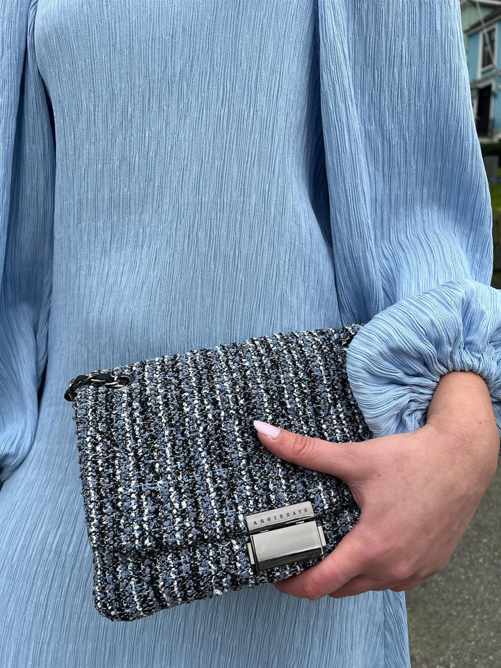 VALERIA Crinkled  Lt Blue